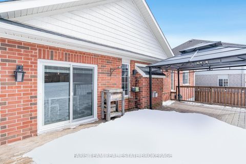 Photo 39 at 2 Thrushwood Drive, 400 West, Barrie