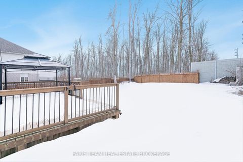 Photo 41 at 2 Thrushwood Drive, 400 West, Barrie