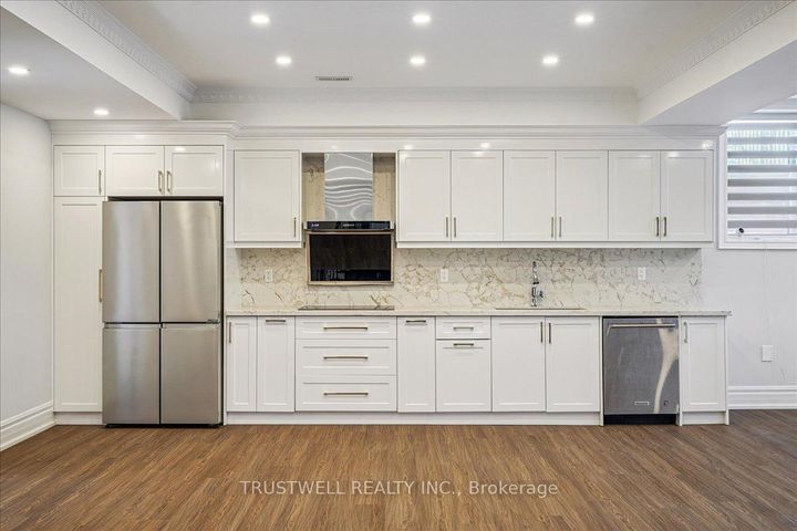 Photo 40 at 98 Castle Hill Drive, L'Amoreaux, Toronto