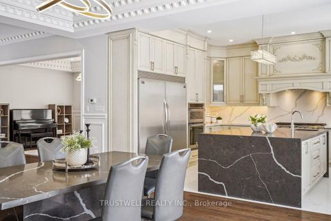 Photo 11 at 98 Castle Hill Drive, L'Amoreaux, Toronto