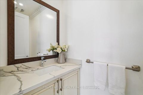 Photo 17 at 98 Castle Hill Drive, L'Amoreaux, Toronto