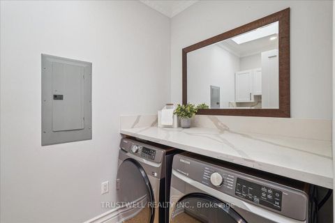 Photo 31 at 98 Castle Hill Drive, L'Amoreaux, Toronto