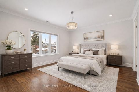 Photo 33 at 98 Castle Hill Drive, L'Amoreaux, Toronto