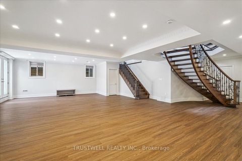 Photo 39 at 98 Castle Hill Drive, L'Amoreaux, Toronto