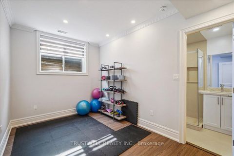 Photo 44 at 98 Castle Hill Drive, L'Amoreaux, Toronto