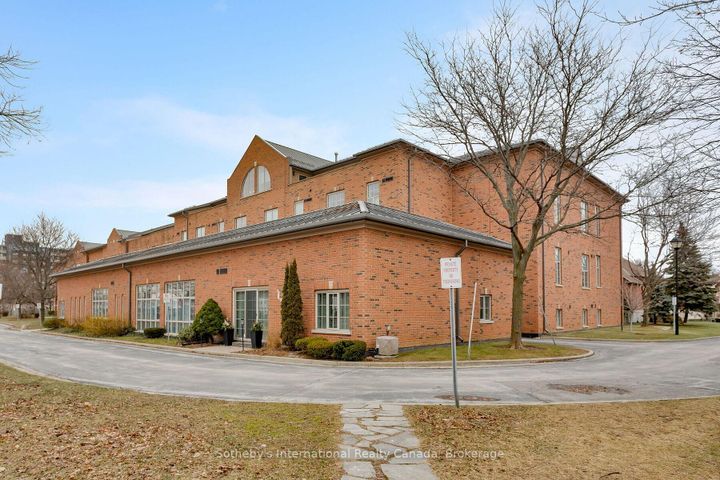 Photo 2 at 219 - 262 Dundas Street E, Waterdown, Hamilton
