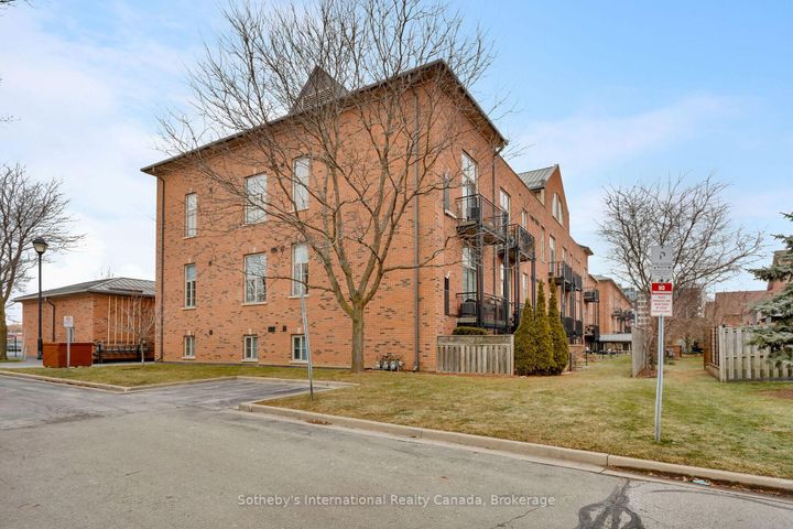 Photo 3 at 219 - 262 Dundas Street E, Waterdown, Hamilton
