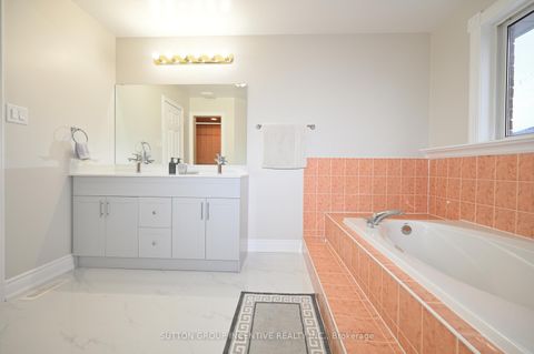 Photo 22 at 109 ESTHER Drive, Painswick South, Barrie