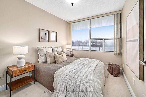 Photo 15 at 505 - 55 William Street E, McLaughlin, Oshawa