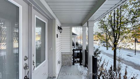 Photo 3 at 10 Cornerside Way, Brooklin, Whitby