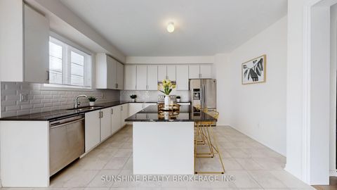 Photo 14 at 10 Cornerside Way, Brooklin, Whitby