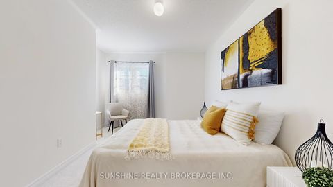 Photo 23 at 10 Cornerside Way, Brooklin, Whitby