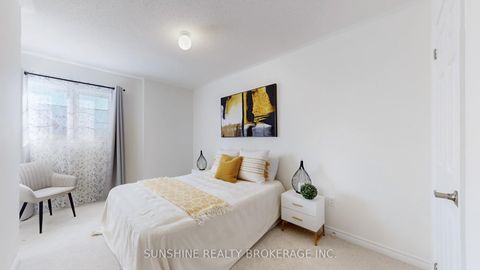 Photo 25 at 10 Cornerside Way, Brooklin, Whitby