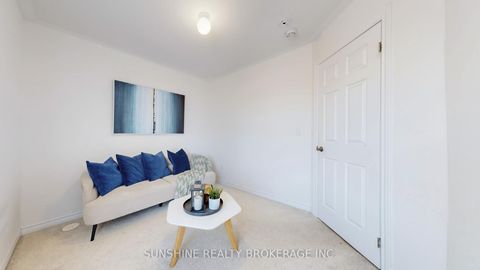 Photo 30 at 10 Cornerside Way, Brooklin, Whitby