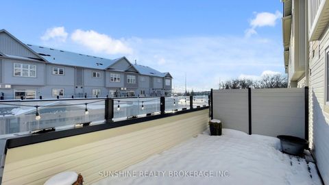 Photo 32 at 10 Cornerside Way, Brooklin, Whitby