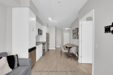 Photo 10 at 1508 - 7895 Jane Street, Concord, Vaughan
