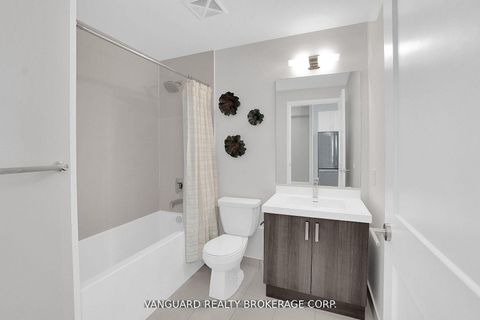 Photo 13 at 1508 - 7895 Jane Street, Concord, Vaughan