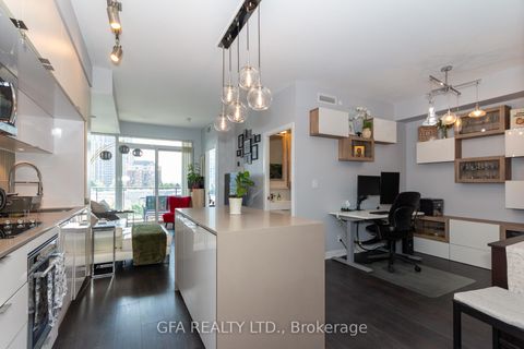 Photo 3 at 606 - 28 Avondale Avenue, Willowdale East, Toronto