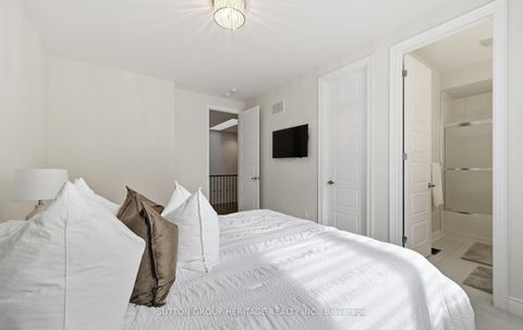 Photo 33 at 522 Cliffview Road, West Shore, Pickering