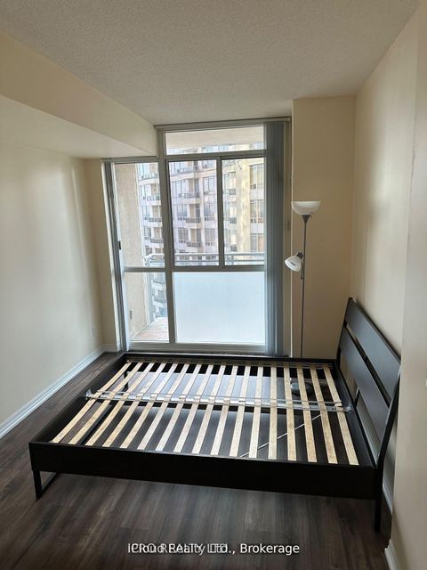 Photo 11 at 2710 - 225 Webb Drive, City Centre, Mississauga