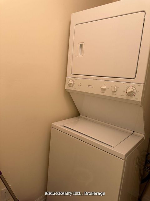 Photo 15 at 2710 - 225 Webb Drive, City Centre, Mississauga