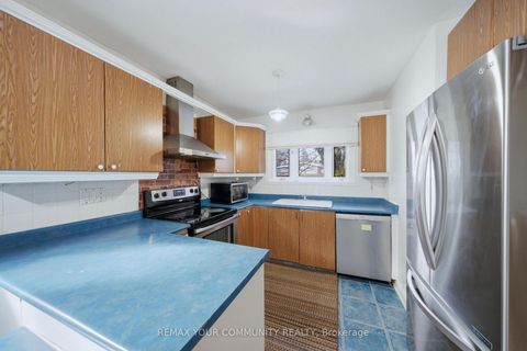 Photo 10 at 3 Forsythia Drive, Guildwood, Toronto