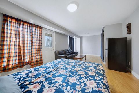 Photo 14 at 3 Forsythia Drive, Guildwood, Toronto