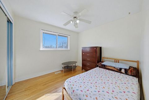 Photo 25 at 3 Forsythia Drive, Guildwood, Toronto