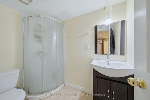 Photo 33 at 3 Forsythia Drive, Guildwood, Toronto