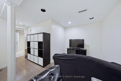 Photo 36 at 3 Forsythia Drive, Guildwood, Toronto