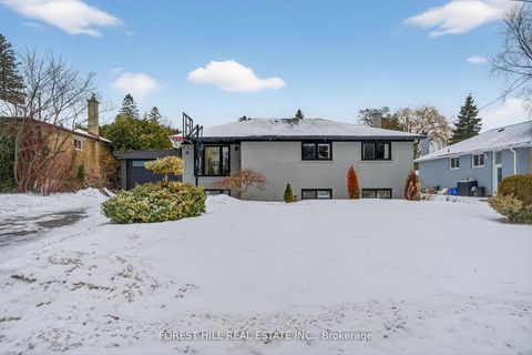 Photo 1 at 4 Holman Crescent, Aurora Highlands, Aurora