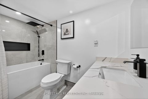 Photo 22 at 4 Holman Crescent, Aurora Highlands, Aurora