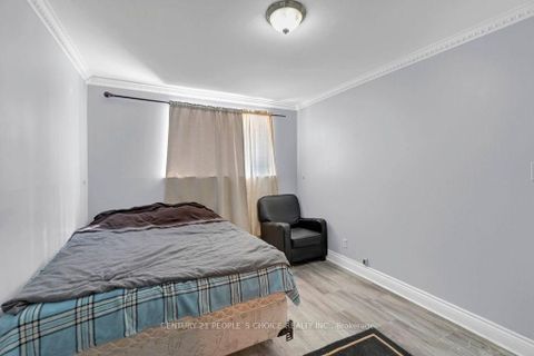 Photo 23 at 61 Primula Crescent, Humber Summit, Toronto