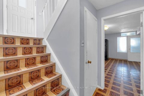 Photo 35 at 61 Primula Crescent, Humber Summit, Toronto