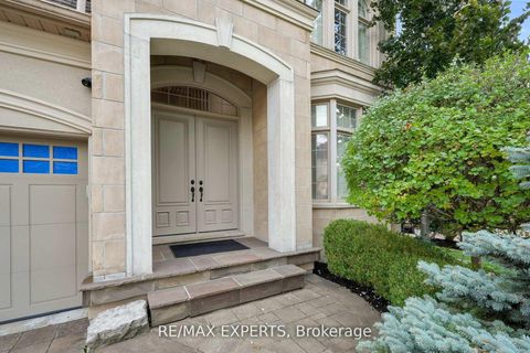 Photo 5 at 134 Orleans Circle, Vellore Village, Vaughan