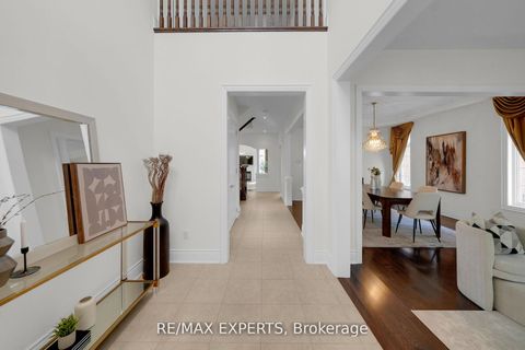 Photo 7 at 134 Orleans Circle, Vellore Village, Vaughan