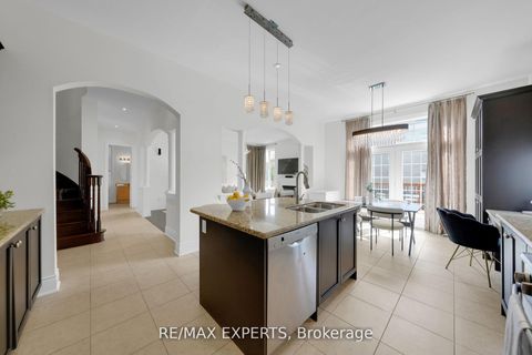 Photo 15 at 134 Orleans Circle, Vellore Village, Vaughan