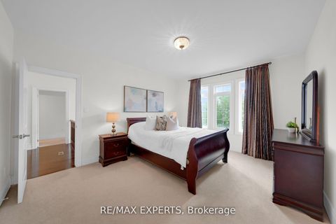 Photo 41 at 134 Orleans Circle, Vellore Village, Vaughan