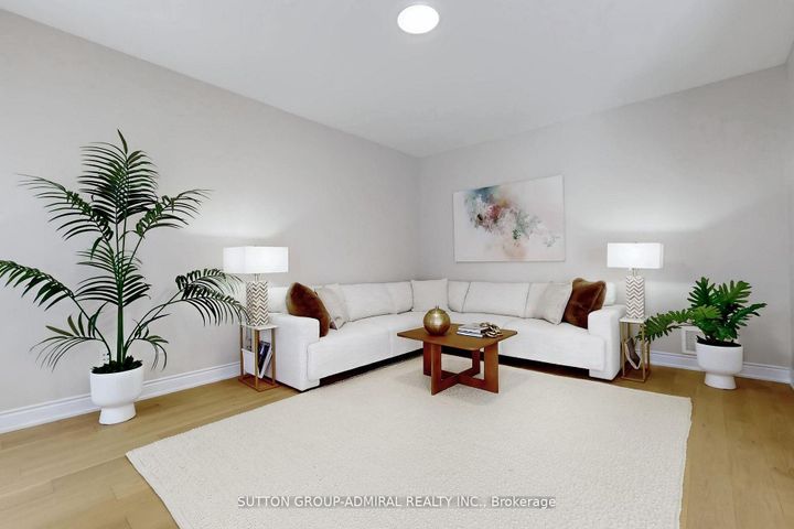 Photo 3 at 85 Coral Acres Drive, Patterson, Vaughan