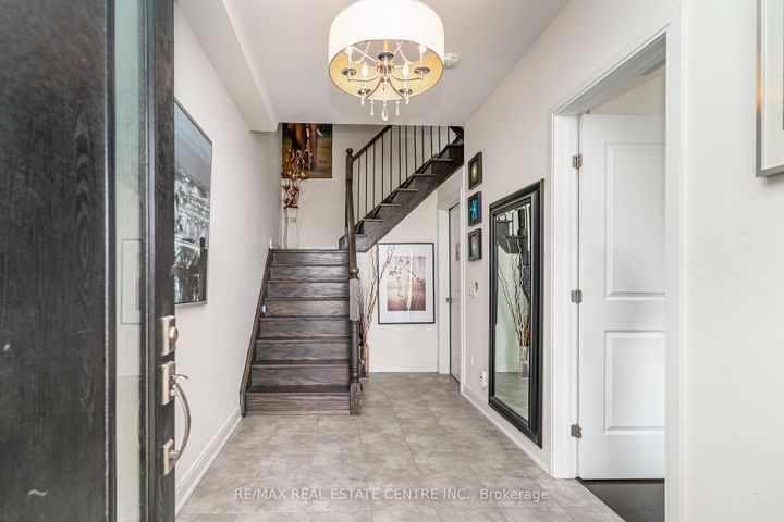 Photo 5 at 341 Veterans Drive, Northwest Brampton, Brampton