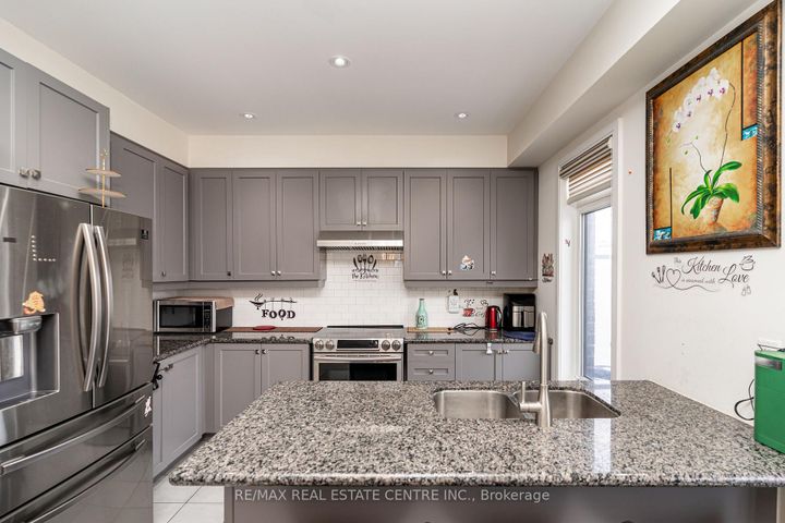 Photo 19 at 341 Veterans Drive, Northwest Brampton, Brampton
