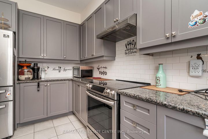 Photo 22 at 341 Veterans Drive, Northwest Brampton, Brampton