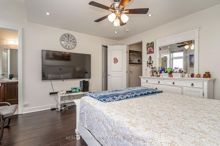 Photo 28 at 341 Veterans Drive, Northwest Brampton, Brampton