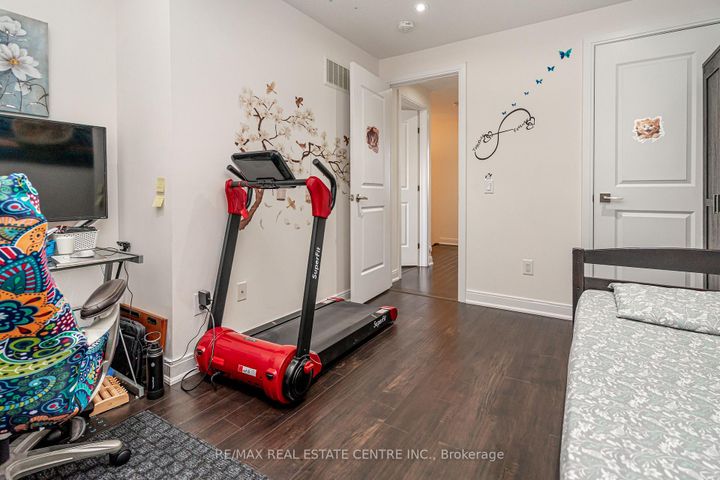 Photo 30 at 341 Veterans Drive, Northwest Brampton, Brampton