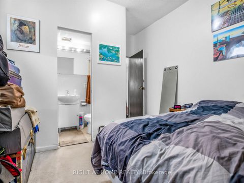 Photo 8 at 96 Massey Street, Niagara, Toronto