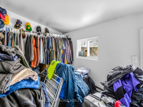 Photo 10 at 96 Massey Street, Niagara, Toronto