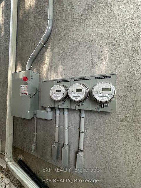 Photo 3 at 6 Lapp Street, Smythe, Toronto