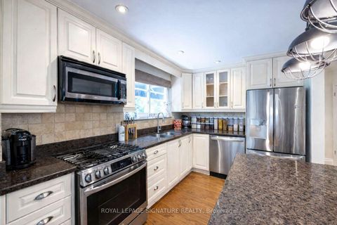 Photo 4 at 105 Catalina Drive, Guildwood, Toronto