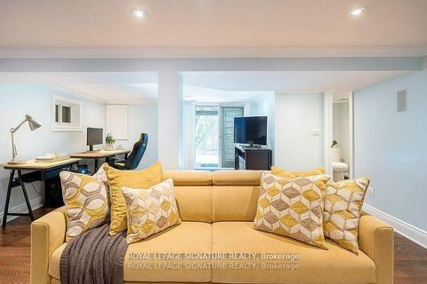 Photo 18 at 105 Catalina Drive, Guildwood, Toronto