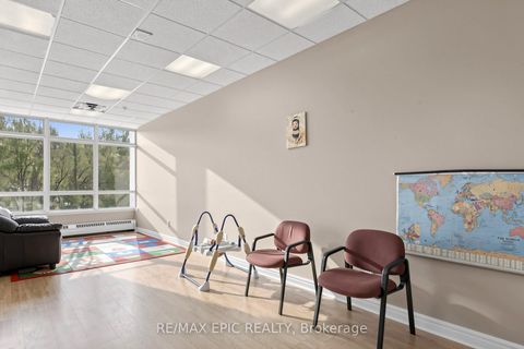 Photo 28 at 216 - 7 Bishop Avenue, Newtonbrook East, Toronto